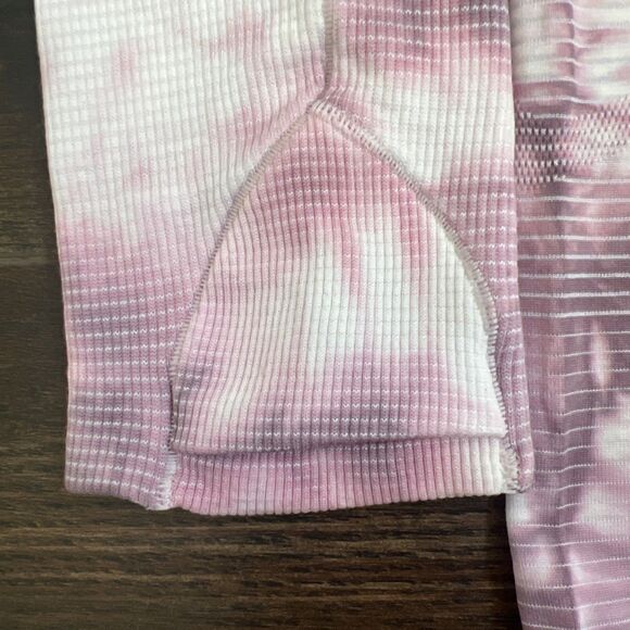 Lululemon Swiftly Tech Size 4 Long Sleeve 2.0 Shibori Stripe Pink Taupe Tie Dye - Picture 8 of 14